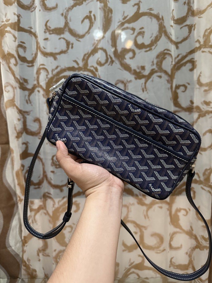 GOYAR D CAP VERT SLING BAG JAPAN (Category: Luxury Bags & Wallets) located in Manila. Submitted by tianasmom (Listing ID 1467337566, Image 1). Description: 🇯🇵JAPAN SOURCE 💯 GENUINE LEATHER WITH DUSTBAG WITH CODE.
