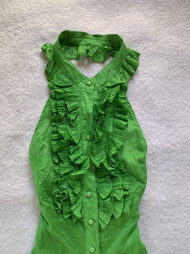 Green ruffle halter top (Category: Others Tops) located in Bangued. Submitted by thestyle.archiveph (Listing ID 1467326725, Image 3). Description: Green ruffle halter top | size: medium.