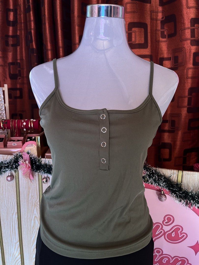 green sheindazy top (Category: Sleeveless) located in Manila. Submitted by myapparelshop (Listing ID 1467362297, Image 1). Description: .