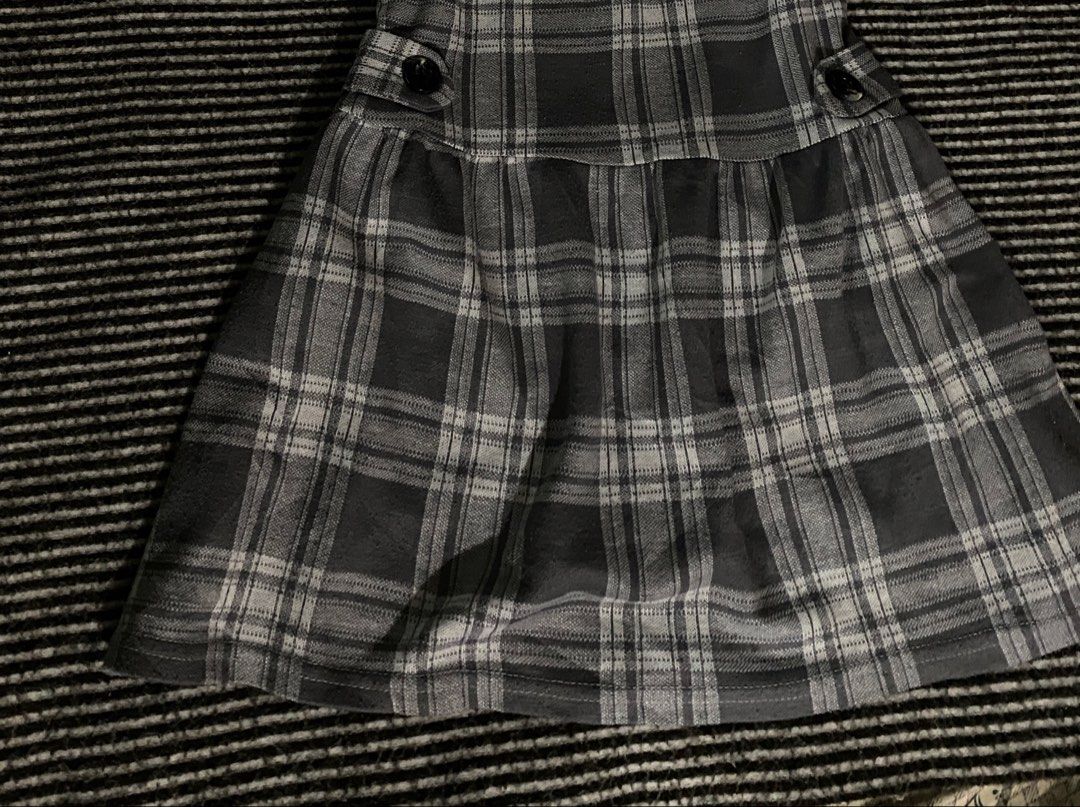 Grey Plaid Sleeveless Mini Dress (Category: Dresses) located in Manila. Submitted by fluttershart (Listing ID 1467229621, Image 2). Description: size: xs-s no issue .