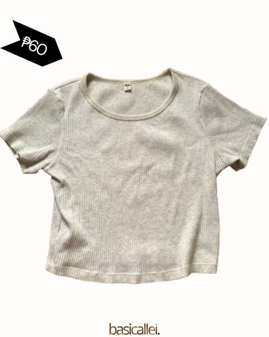 Grey Top (Category: Shirts) located in Quezon City. Submitted by basicallei (Listing ID 1467238913, Image 1). Description: Fits XS-M (Body in photo is M) Minimal issue: makeup stain (washable).