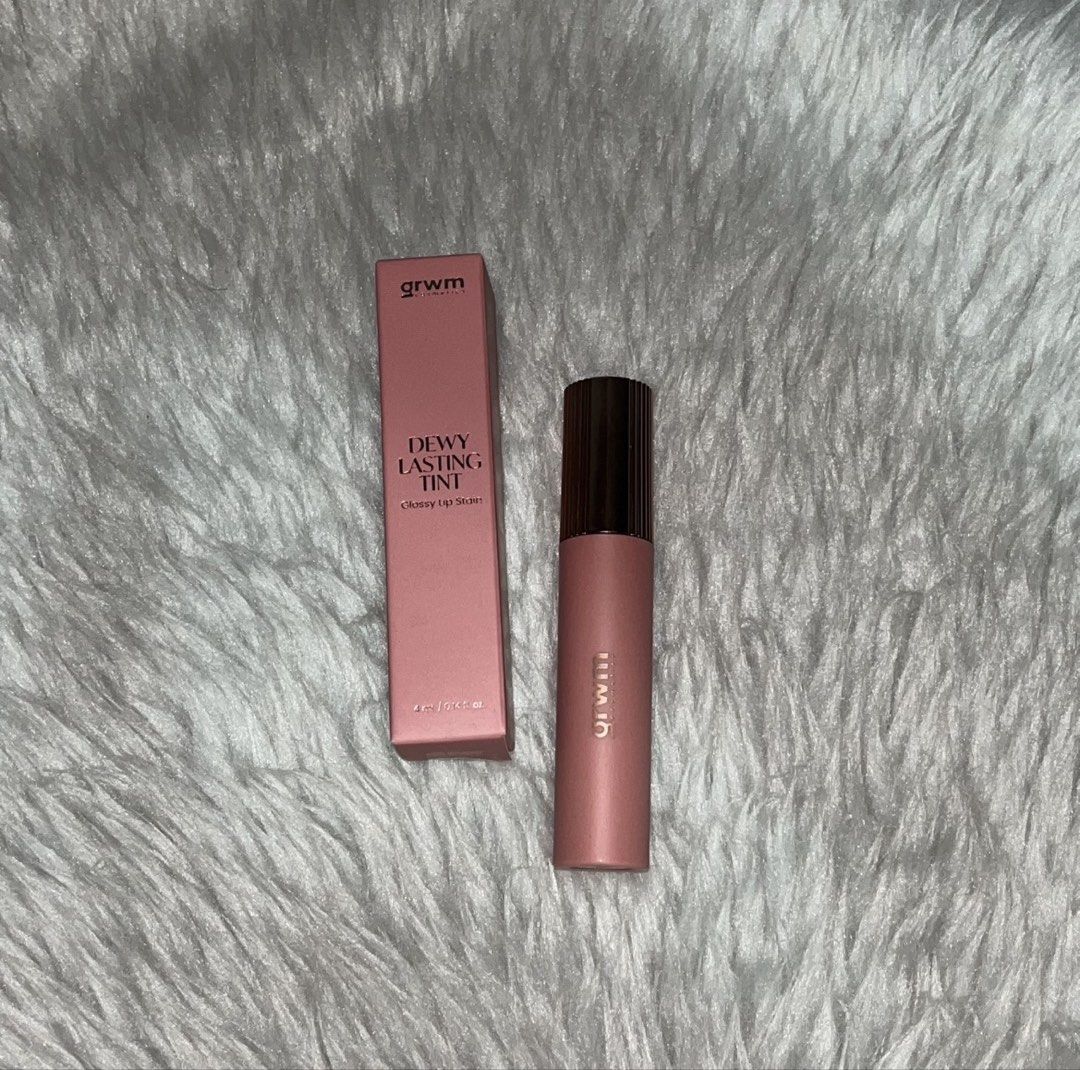 GRWM DEWY LASTING TINT - CINNAMON ROLL (Category: Makeup) located in Manila. Submitted by mjaneeeeeyy (Listing ID 1466015752, Image 1). Description: GRWM DEWY LASTING TINT - CINNAMON ROLL SRP: ₱399 SELLING: ₱185 🌸 brand new & authentic 🌸 just opened for picture purpose only 🌸 visit my profile for other makeups & skincare available onhand 📍Tondo, Manila MOP: Gcash | Maribank | Maya | Gotyme MOD: Lalamove | Pickup | Tiktok Checkout .