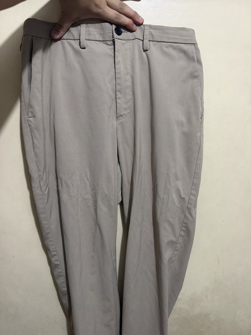 GU pants size large (Category: Clothes Drying Rack) located in San Juan City. Submitted by royceee (Listing ID 1467294482, Image 1). Description: Decluttering.