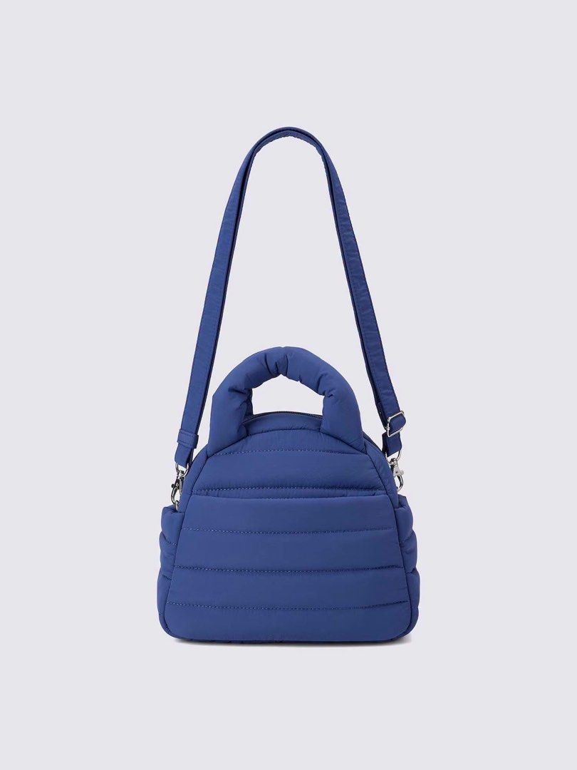GU Puffer Boston Bag (Category: Cross-body Bags) located in Quezon City. Submitted by graciee23 (Listing ID 1467220445, Image 3). Description: JAPAN PASABUY 🇯🇵! GU Puffer Boston Bag ✨ Nov ETA ‼️ DP 500 to reserve / NO DP NO ITEM ❌ Full payment upon arrival 📌 Loc: QC.