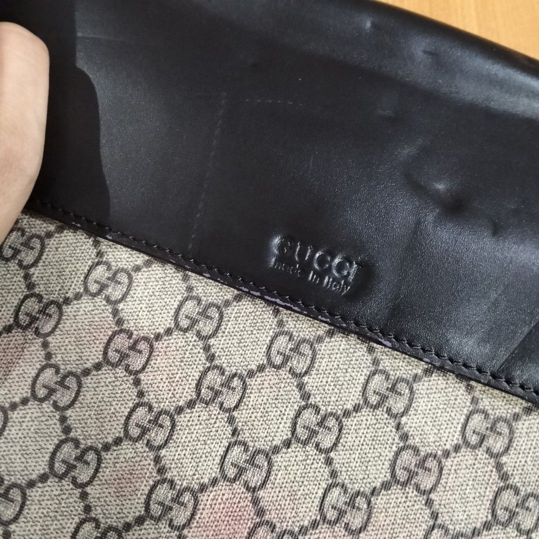 Gucci (Category: Wallets & Card holders) located in El Salvador. Submitted by francheskaukayukay (Listing ID 1467277837, Image 3). Description: .