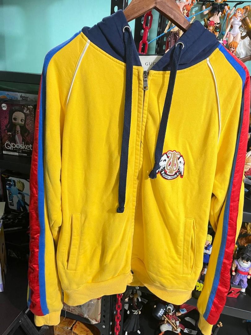 Gucci Jacket (Category: Coats, Jackets and Outerwear) located in Naga. Submitted by noicechoice.ph (Listing ID 1467360252, Image 2). Description: Gucci Jacket Size Small to Medium.