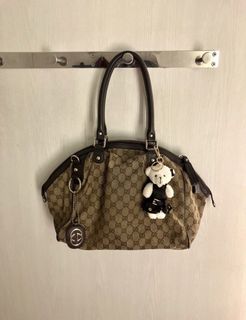 (Category: ) located in . Submitted by pennyluvr (Listing ID 1467354572, Image 1). Description: .
