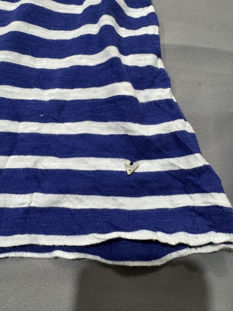 Guess striped off-shoulder (Category: Skirts) located in Bacoor. Submitted by 999archives_ (Listing ID 1467337443, Image 2). Description: Guess striped off-shoulder.