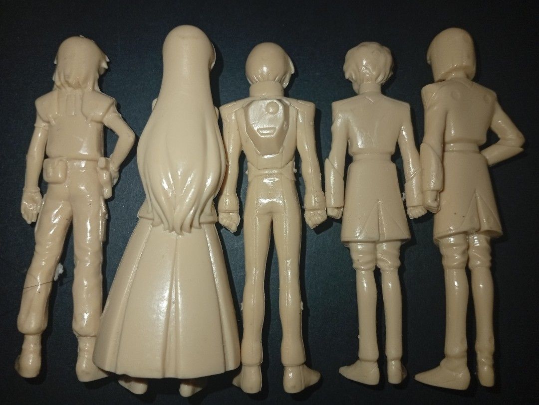 Gundam model kits pilot figures set/bundle (Category: Action & Battle Toys) located in Tarlac. Submitted by kio-kun (Listing ID 1467179660, Image 3). Description: Authentic 1/20 Scale Unpainted Character Figures (bundled inside vintage 1/100 scale model kits) Tan unpainted plastic figures are the 1/20 scale character figures Master Grade (MG) or High Grade (HG) Gundam model kits from the late 1990s and early 2000s. Like new Brand: Bandai 🔥 Origi