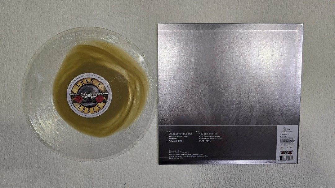 GUNS N' ROSES - GREATEST HITS (Category: Vinyls) located in Davao. Submitted by dj.spins (Listing ID 1467341590, Image 2). Description: Clear + Gold Vinyl Condition: Near Mint. Rarely use.