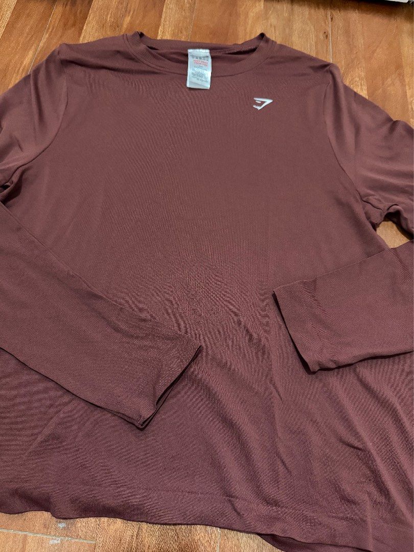 Gymshark Long Sleeves Maroon (Category: Activewear) located in Quezon City. Submitted by krtstn (Listing ID 1467207099, Image 2). Description: .