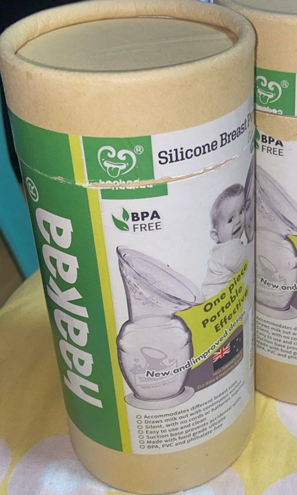 Haakaa Gen 2 Silicone Manual Breast Pump (Category: Breastfeeding & Bottle Feeding) located in Manila. Submitted by gyroyeezed (Listing ID 1467343613, Image 2). Description: - 100% Brand new & unopened in original packaging - Haakaa Generation 2 silicone breast pump with convenient suction base - Completely silent, cordless, and battery-free design - Made from safe, food-grade silicone (BPA, PVC, and phthalate-free) - Flexible design fits all bre