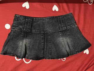 (Category: ) located in . Submitted by rosewood.collectionz (Listing ID 1467316066, Image 1). Description: .
