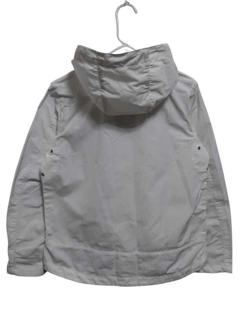 Hare Japan Tripe White Mountain Parka (Category: Coats, Jackets and Outerwear) located in Pasig City. Submitted by hustlexcurate (Listing ID 1467195217, Image 2). Description: Hare Japan Tripe White Mountain Parka Size S Dimensions: 21X26.