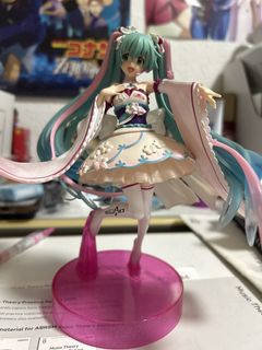 Hatsune Miku Mixing Box Special Fan Book and Figure, Toys ...