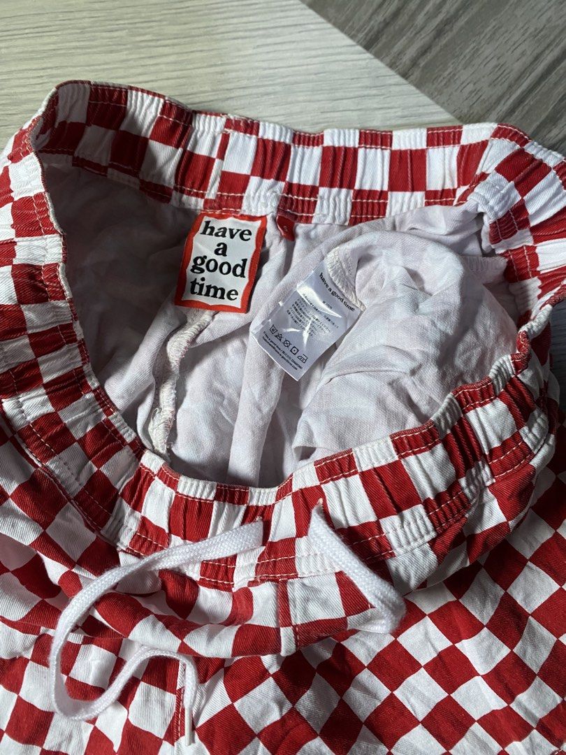 HAVE A GOOD TIME MEN’S SHORT (Category: Shorts) located in Initao. Submitted by eltoncollection (Listing ID 1467309295, Image 3). Description: HAVE A GOOD TIME MEN’S SHORT Excellent condition •Dimes: Waistline 28-36 garterized Length 16 Hem 11 •Size: Small •Color rate: 10/10 •Issue: X Dm to purchase 📥 .