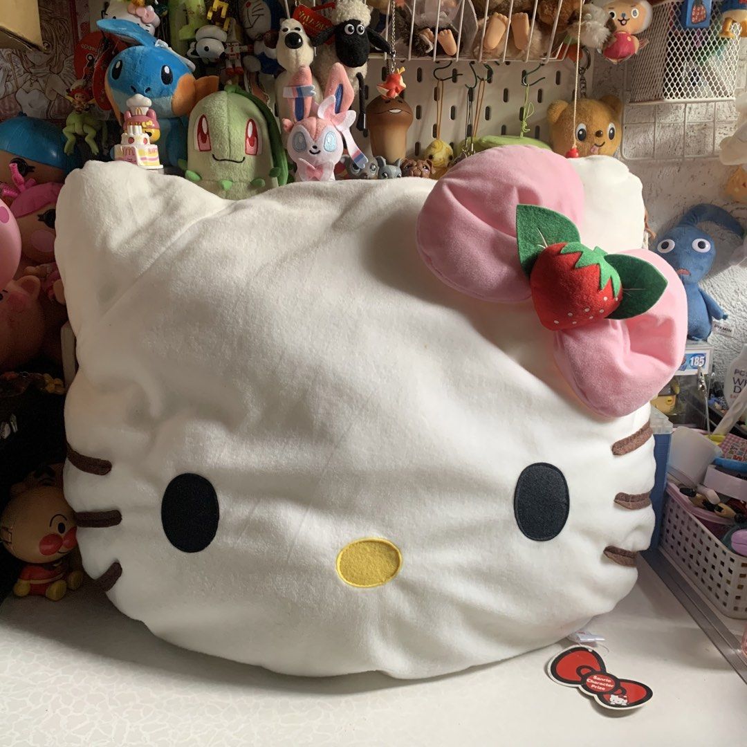 hello kitty strawberry cushion (Category: Cushions & Throws) located in Santa Maria. Submitted by stussystoo (Listing ID 1467241082, Image 1). Description: .