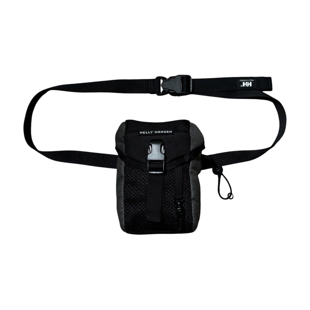 Helly Hansen Chalk Bag (Category: Belt bags, Clutches and Pouches) located in Muntinlupa City. Submitted by rtyfck (Listing ID 1467341109, Image 1). Description: Helly Hansen Chalk Bag Details : •Width : 6 •Length : 8 •Size : OS •Issue : none •Condition : Used •₱1,280.