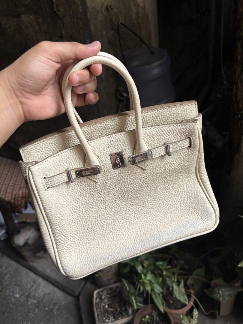 Hermes Birkin White Leather Handbag (Category: Luxury Bags & Wallets) located in Bacolod City. Submitted by money_maker06 (Listing ID 1467317048, Image 1). Description: Hermes Birkin White Leather Handbag •Riri Underzipper •Condition: Used •Issue: Color Transfer •Price: 3499 .