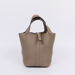 (Category: ) located in . Submitted by collynluxurybag (Listing ID 1467302195, Image 1). Description: .