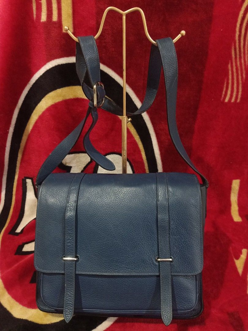 HERMES STEVE (Category: Shoulder Bags) located in Iloilo. Submitted by ukaynizoee (Listing ID 1467358515, Image 1). Description: preloved bags from Japan pre loved but we'll loved genuine leather.