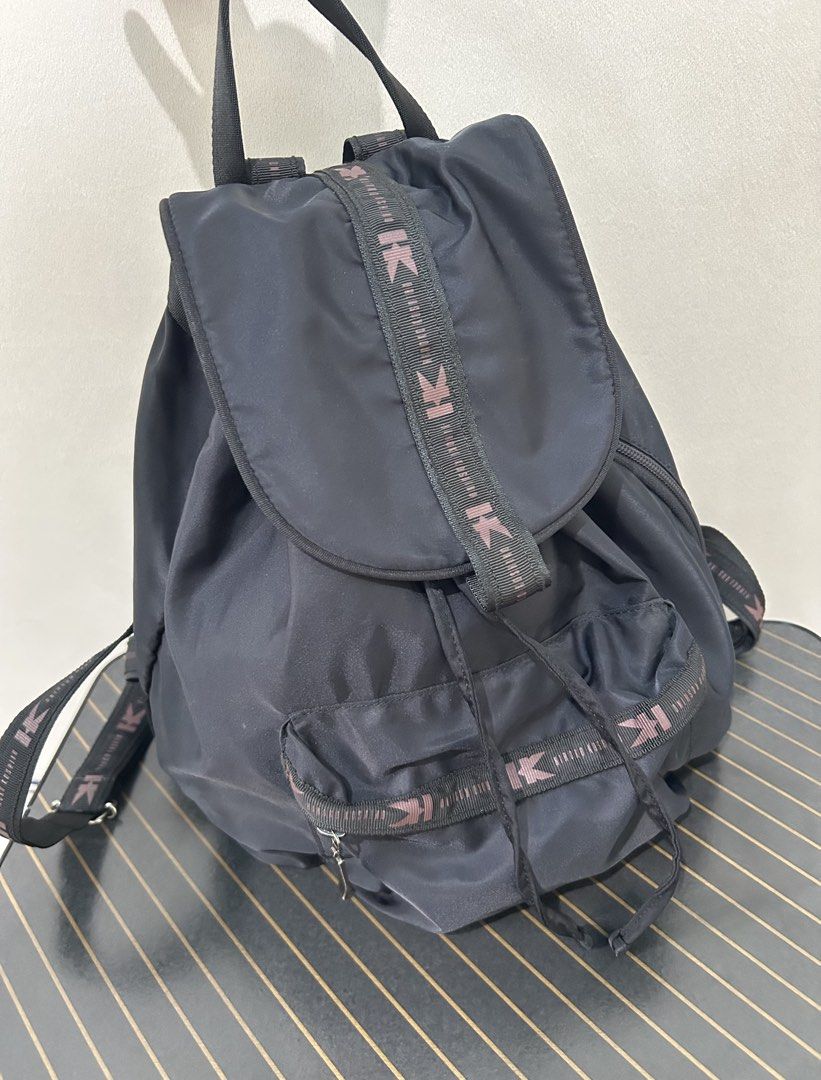 Hiroko Koshino Black Backpack Bag (Category: Backpacks) located in Quezon City. Submitted by jjsurplus_23 (Listing ID 1467184535, Image 1). Description: .