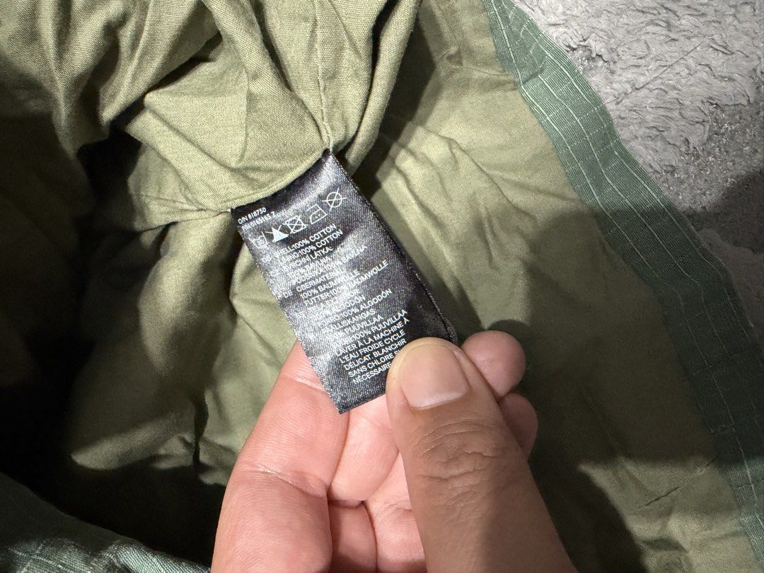 H&m - Olive Green Patchwork military jacket (Category: Coats, Jackets and Outerwear) located in Cavite. Submitted by commoncourtesy (Listing ID 1467345110, Image 3). Description: Authentic.