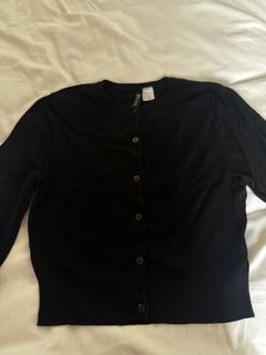 (Category: ) located in . Submitted by emilyclothes.usa (Listing ID 1467189857, Image 1). Description: .