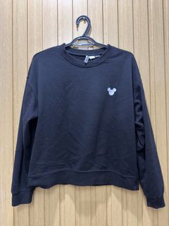 (Category: ) located in . Submitted by preloved_with_love_ (Listing ID 1467335025, Image 1). Description: .
