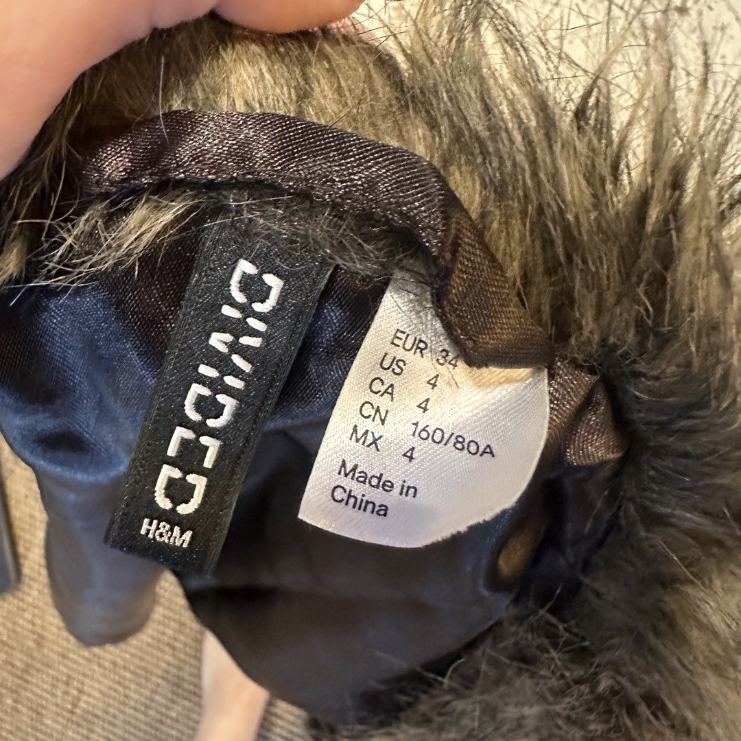 H&M faux fur vest (Category: Coats, Jackets and Outerwear) located in Pasig City. Submitted by ynahperez (Listing ID 1467310013, Image 2). Description: .