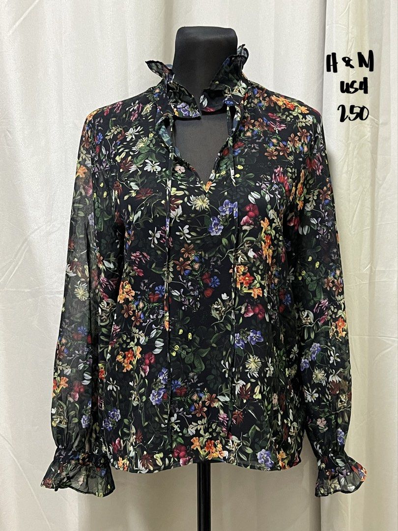 HM Floral blouse (Category: Blouses) located in Las Pinas. Submitted by jilanah (Listing ID 1467341177, Image 1). Description: .