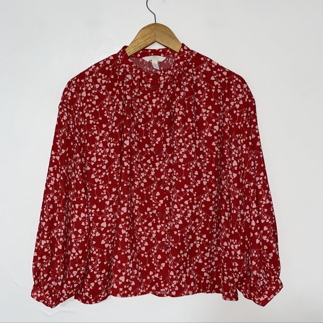 H&M printed long sleeve top (Category: Blouses) located in San Jose del Monte. Submitted by mamiracky (Listing ID 1467293399, Image 1). Description: .