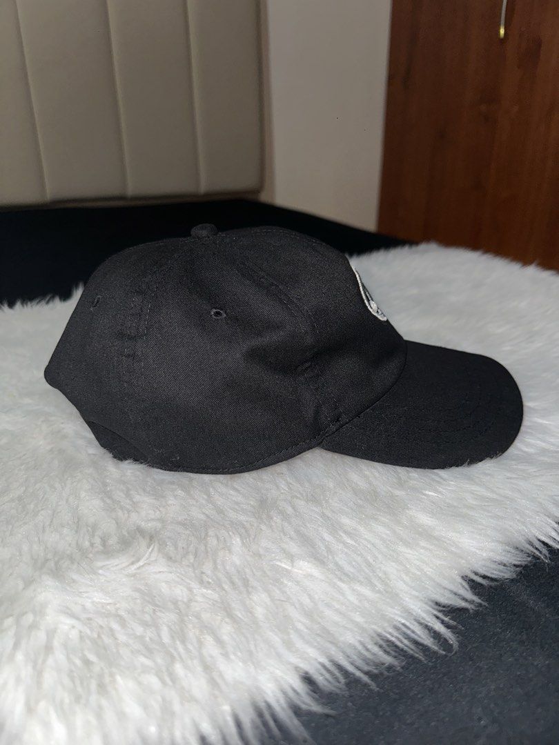 HNLY. dad hat black (Category: Caps & Hats) located in Cainta. Submitted by sati_vaaa (Listing ID 1467344550, Image 2). Description: excellent condition. this is the first release version.