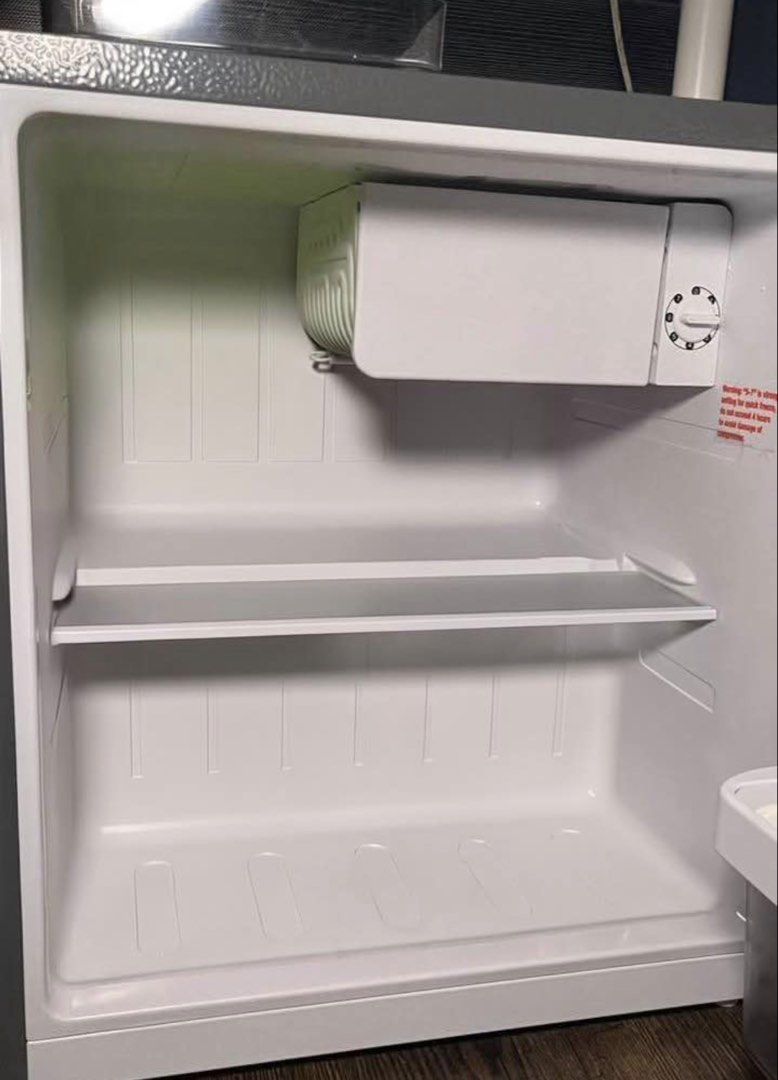 Home & Kitchen HK-SDR177V Mini Fridge (Category: Refrigerators and Freezers) located in Manila. Submitted by dumpychirpy (Listing ID 1467283950, Image 1). Description: Bought last April 2026 only. No issue. I can send more details like pictures and videos. Reason for Selling: Need funds ASAP Original Price: ₱6,000 NEGOTIABLE ‼️ 📍Taguig City - Brand/Model: Home & Kitchen HK-SDR177V - Color: Dark grey exterior with clean white interior - Condition