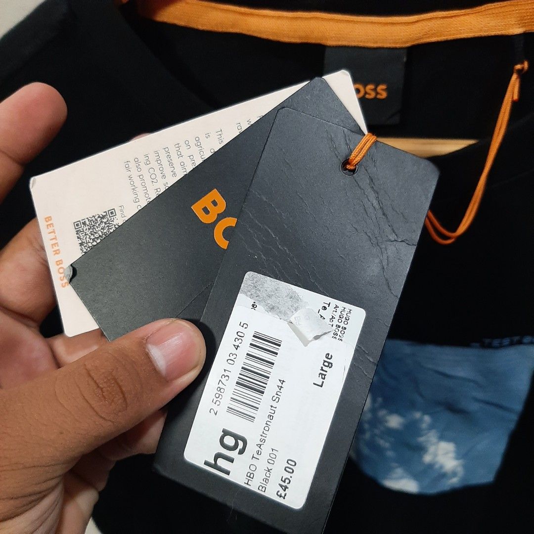 HUGO BOSS ASTRONAUT (Category: Tshirts & Polo Shirts ) located in San Carlos. Submitted by denzel999 (Listing ID 1467327295, Image 3). Description: LARGE BNEW NO FLWS.