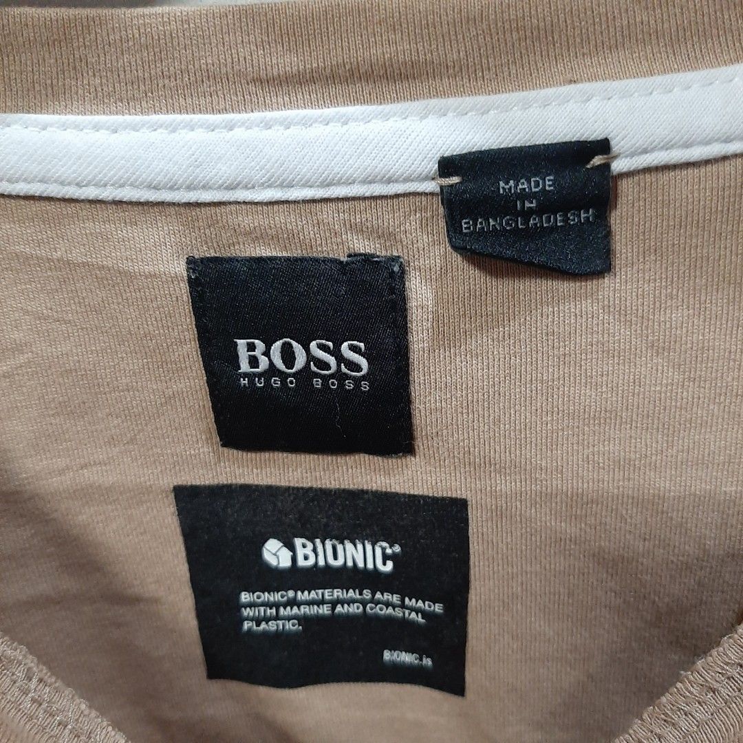 HUGO BOSS BIONIC SHIRT (Category: Tshirts & Polo Shirts ) located in San Carlos. Submitted by denzel999 (Listing ID 1467325681, Image 3). Description: S-M LIKENEW NO FLAWS.