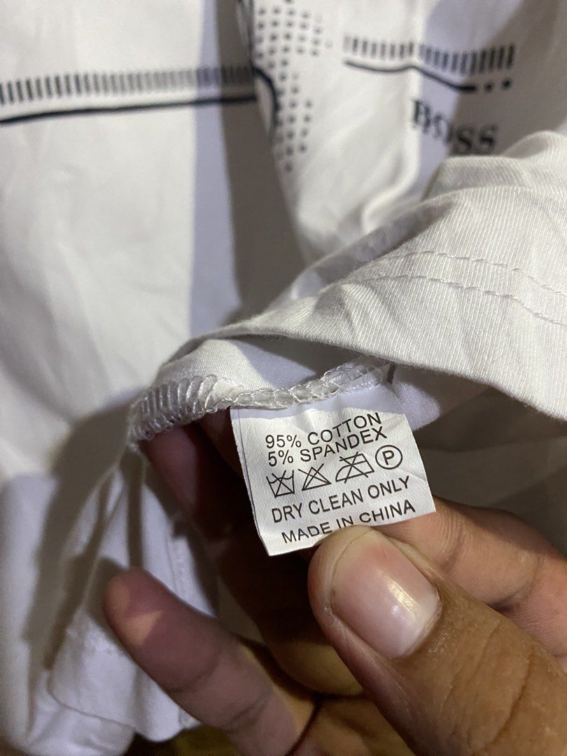 Hugo boss white polo shirts (Category: Tshirts & Polo Shirts ) located in Cebu City. Submitted by arsenyong (Listing ID 1467307364, Image 3). Description: 18 by 24 Excellent No issue Need wash only .