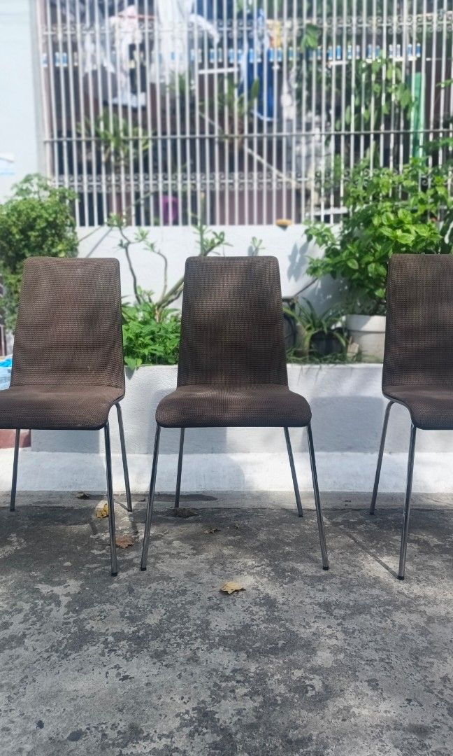 IKEA cornelis 4pcs dinning chair (Category: Chairs) located in Santa Rosa. Submitted by tonyhawk0592 (Listing ID 1467358956, Image 1). Description: .