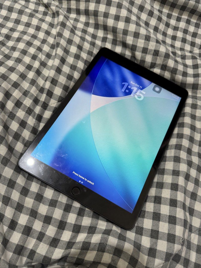 iPad 9th gen 64gb with cellular (Category: iPad) located in Subic. Submitted by cmmforsale (Listing ID 1467219903, Image 2). Description: No issue Unit and original charger only No case, no box no other inclusions Meet up will do within subic Can ship but payment prior shipment No cod or cop thanks! .