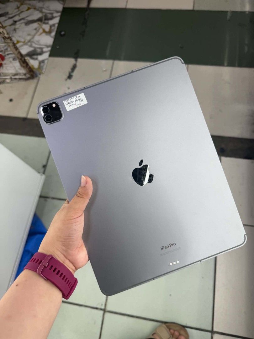 Ipad Pro M2 12.9 128gb cellular No issue minimal dents (Category: iPad) located in San Juan City. Submitted by keannagadgetph (Listing ID 1467205799, Image 2). Description: Available for today's post! Grab na! Quick info : Ipad Pro M2 12.9 128gb Good bh Factory unlock 95% Makinis Us approved Accepting swap / Trade in / installment / walk in For fast transaction 09777177470 look for alyanna Fb page : javeds gadget shop.