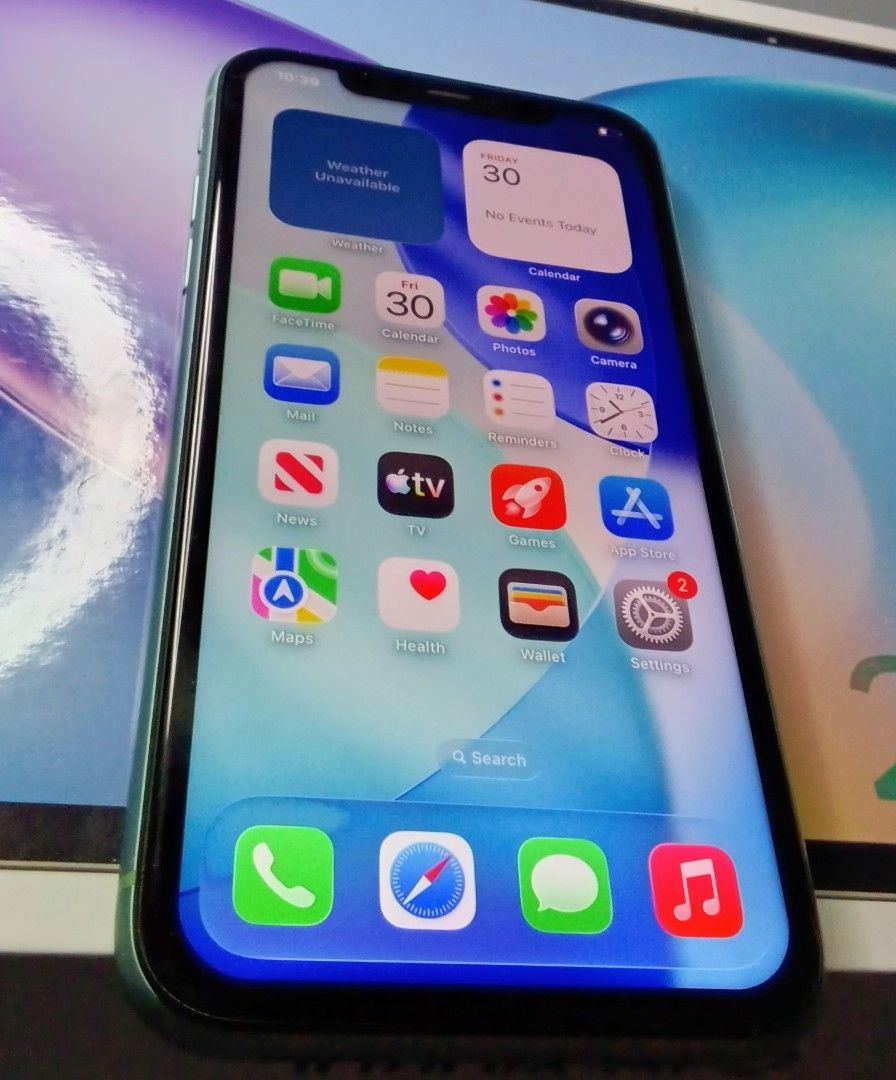 Iphone 11 256GB (Category: iPhone 11 Series) located in Manila. Submitted by legitjona (Listing ID 1467244479, Image 2). Description: - wifi and hotspot used only Model: iPhone 11 - Storage Capacity: 256GB - Color: Green - Condition: 7/10 (Pre-owned, well-maintained) - Features: Dual rear camera, bright Liquid Retina display, fast performance - Transaction: Meetup available at AAI Freight Management Center, Parañaque City.