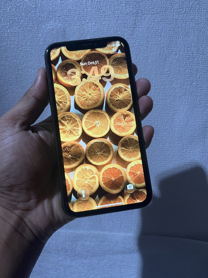 iPhone 11 256gb (Category: iPhone 11 Series) located in Caloocan City. Submitted by djaye.gadgets (Listing ID 1467246702, Image 2). Description: J/A Variant iOS 27 Face ID working True Tone working Battery Health 90% Physical Appearance 9.5/10 Check upon meetup Parts & Service History • Battery (Unverified) • Display (Unverified) Replaced parts are both original galing sa ibang unit, but still reads as "unverified" 9,499 slightly negotiable Inclu