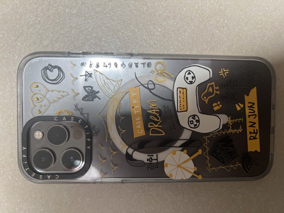 iPhone 12 Pro Max 256GB 黑色 連 Casetify 手機殼 （分類：iPhone 12 系列）位於 Hong Kong。 由 mint_k 提交（商品編號 1467189811，圖片 2）。簡介： 79%電池健康 iphone12 pro max 黑色 連手機殼 有mon貼 全新冇刮痕 。