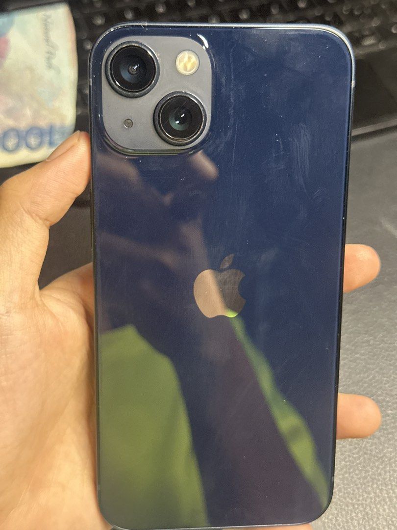 Iphone 13 128gb (Category: iPhone 13 Series) located in Manila. Submitted by samsongarcia (Listing ID 1467249294, Image 3). Description: Globe Lock January lang nabili May warranty pa. Reset mag sawa Mataas pa health battery Nego usap nalang magkano Need funds lang kaya ibebenta. Location: cainta rizal or Manila .
