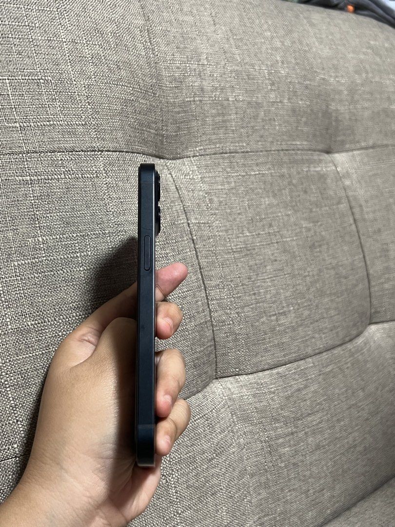 iPhone 13 Midnight (Category: iPhone 13 Series) located in Calamba. Submitted by jjchingu (Listing ID 1467277798, Image 2). Description: 𝐢𝐏𝐡𝐨𝐧𝐞 𝟏𝟑 𝐢𝐧 𝐌𝐢𝐝𝐧𝐢𝐠𝐡𝐭 • 128gb • 87% Battery Health • No history of repair • NTC Approved • All original and functional • Globe Locked • Original Cord • Cases .