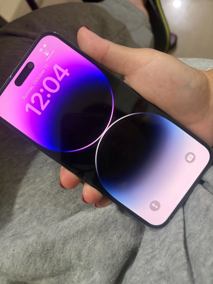 Iphone 14 pro max 256gb‼️never opened. All original (Category: iPhone 14 Series) located in Quezon City. Submitted by ConsumerGoodies (Listing ID 1467201426, Image 1). Description: iphone 14 pro max‼️256gb‼️ all original never opened lady owned battery health: 76% Smart locked Loc: Cubao/White plains.