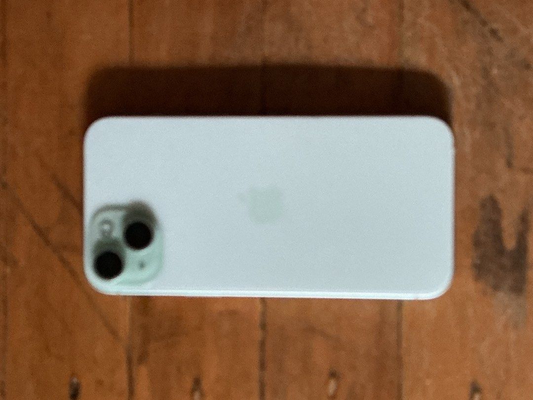 IPHONE 15 + (Category: iPhone 15 Series) located in Quezon City. Submitted by tyne02 (Listing ID 1467204353, Image 3). Description: IPHONE 15 PLUS 256GB NO SIM RESTRICTIONS Smooth WITH TRUE TONE NO FACE ID REPLACEMENT LCD ORIGINAL APPLE battery See photo the issue Can meet up Around QC.