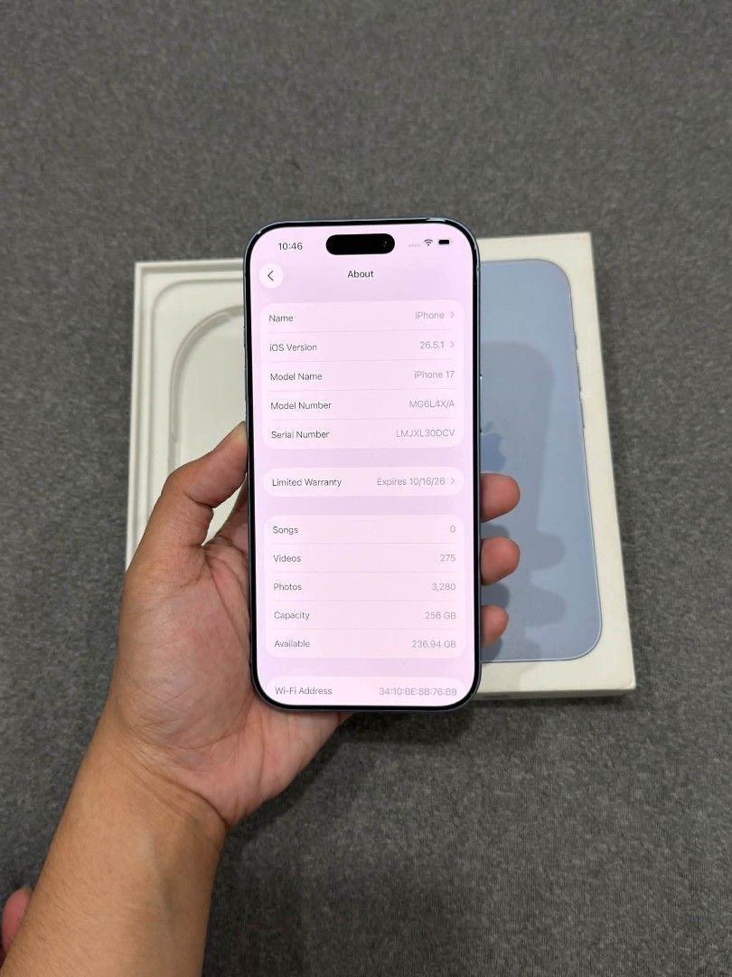 Iphone 17 (Category: iPhone 17 Series) located in Manila. Submitted by gabbimomoseng026 (Listing ID 1467337309, Image 3). Description: iphone 17 blue 256gb 95BH 258CC local variant U.W until Oct. 2026 no repair history w/ box & cord.