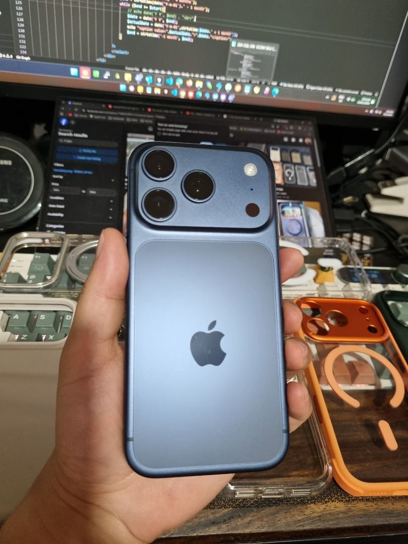 Iphone 17 pro 256 100% BH (Category: iPhone 17 Series) located in Manila. Submitted by kurochan1 (Listing ID 1467191946, Image 1). Description: Please magbasa muna bago mag PM For sale or swap iPhone 17 pro 256gb NTC 98% smooth, no dents, no issues, meron lang maliit na paint chips dahil kakapalit ng case which is normal sa 17 pro series, please refer sa last image 100 BH 144 CC as of posting warranty until March 11, 2027 comes with 8 cases and o