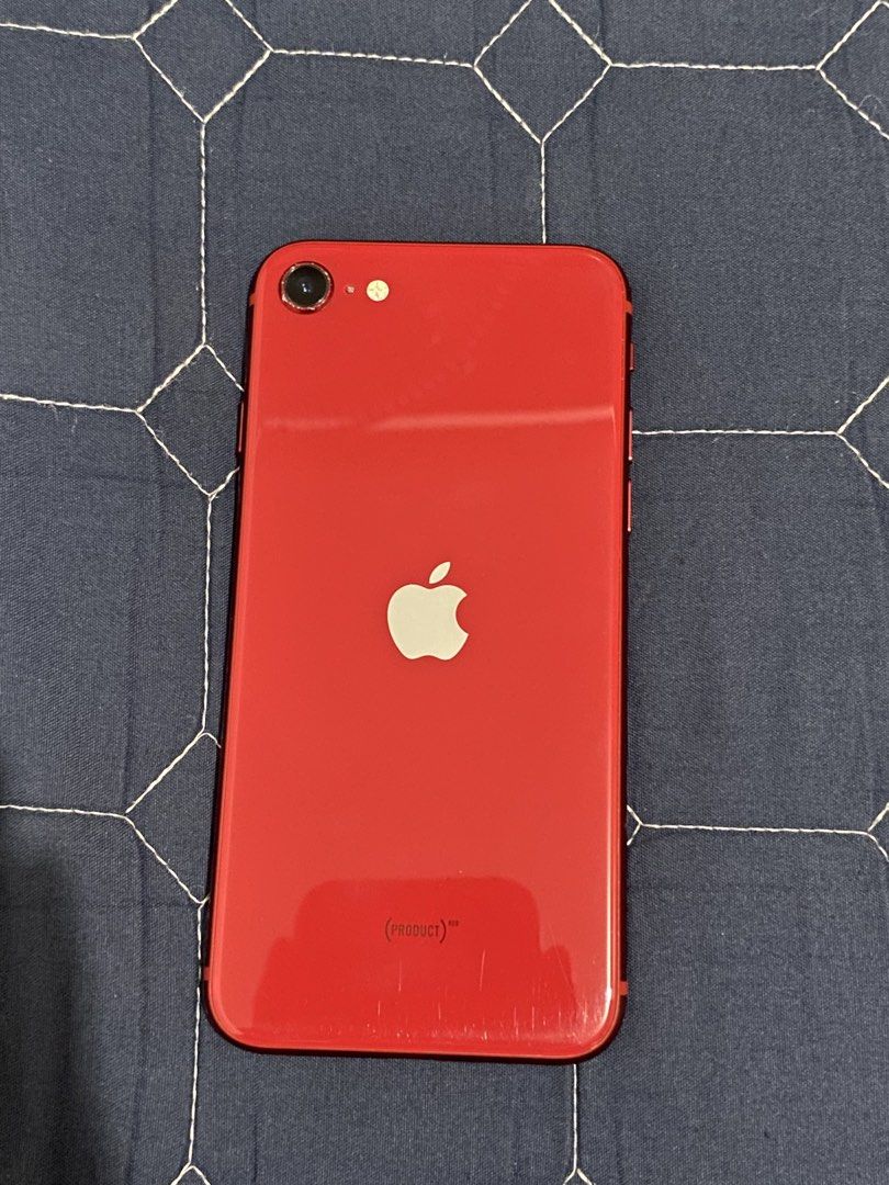 iPhone SE 2nd gen 64gb (Category: iPhone SE Series) located in Mandaluyong City. Submitted by laija (Listing ID 1467303166, Image 3). Description: working fine 100% because this is lightly used. get this with free charger cord. Fully functional NO ISSUES on its performance. only concern is it NEEDS TO BE UNLOCKED. (sorry i no longer have the budget to unlock so you may be have it unlocked sa globe) working fine with wifi though :) RFS: spare phon